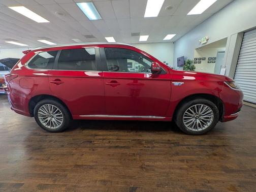 2020 Mitsubishi Outlander PHEV SEL