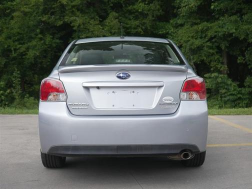 Ice Silver Metallic 2015 Subaru Impreza 2.0i Premium