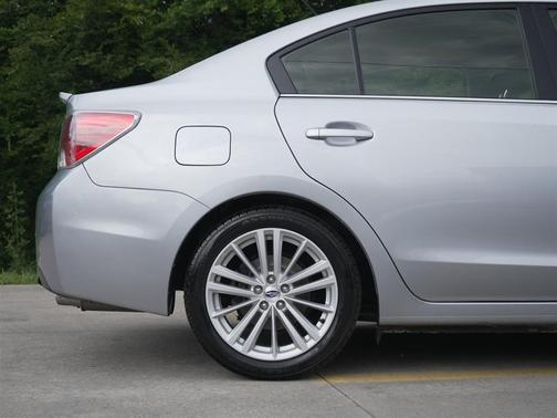 Ice Silver Metallic 2015 Subaru Impreza 2.0i Premium