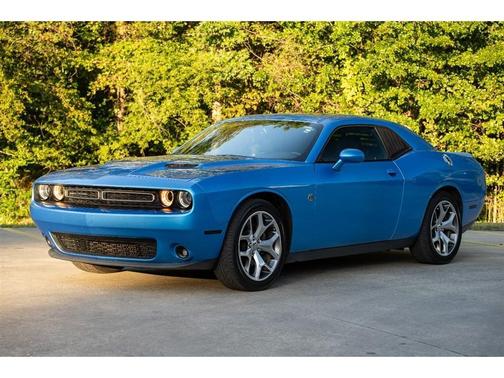 2015 Dodge Challenger SXT Plus
