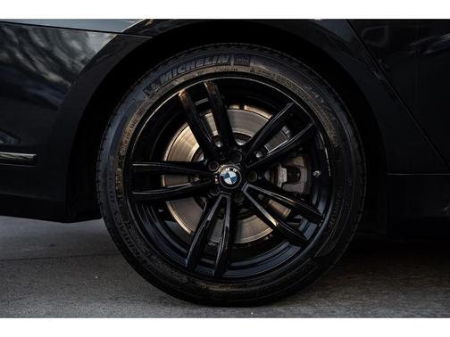 2022 BMW 750 i xDrive