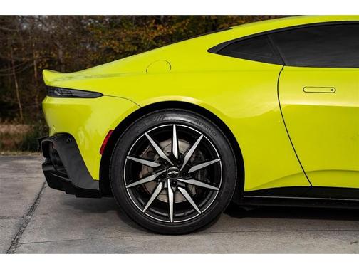 2020 Aston Martin Vantage COUPE 2-DR