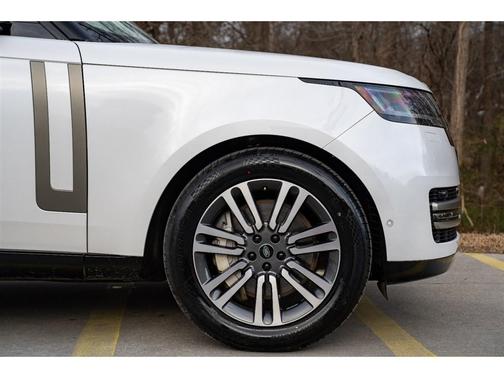 2024 Land Rover Range Rover SE