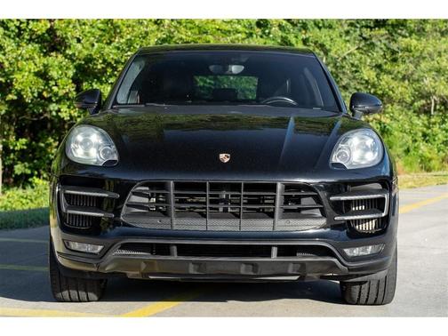 2016 Porsche Macan Turbo