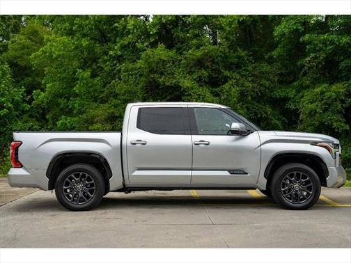2022 Toyota Tundra Platinum