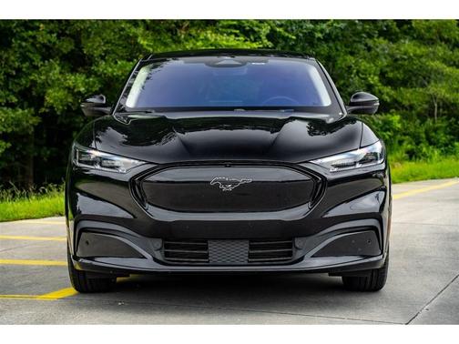 2022 Ford Mustang Mach-E Premium