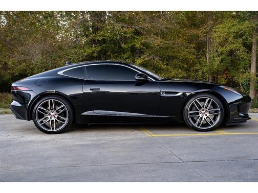 2019 Jaguar F-TYPE P380