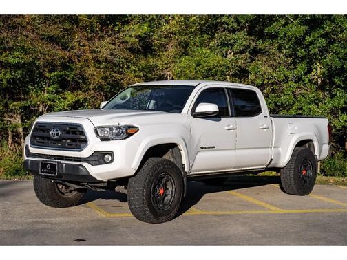 2017 Toyota Tacoma SR5