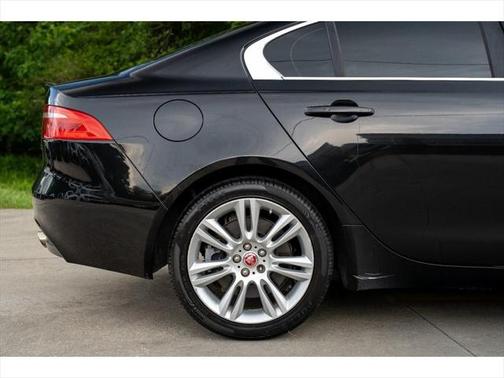 2019 Jaguar XE 25t Premium