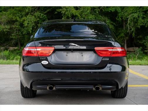 2019 Jaguar XE 25t Premium