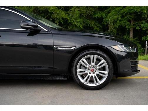 2019 Jaguar XE 25t Premium