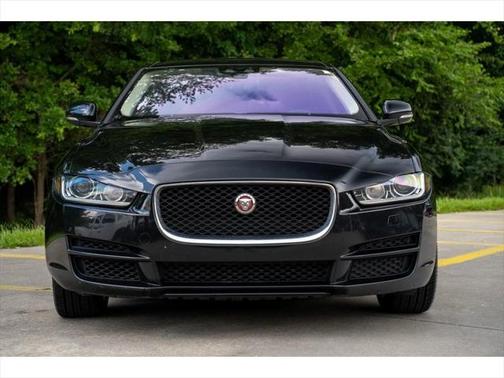 2019 Jaguar XE 25t Premium