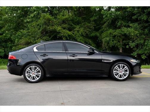 2019 Jaguar XE 25t Premium
