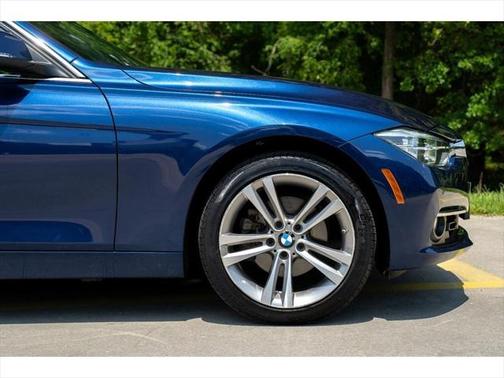 2018 BMW 330 330i SULEV Sedan