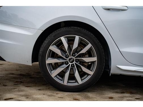 2023 Audi A4 40 Premium Plus