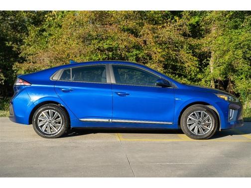 2020 Hyundai IONIQ EV SE