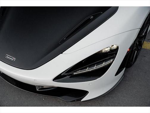 2018 McLaren 720S Base