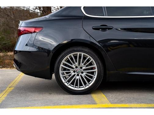 2017 Alfa Romeo Giulia Ti