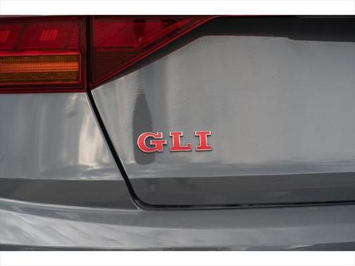 2019 Volkswagen Jetta GLI 2.0T S