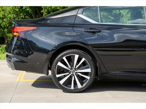 2020 Nissan Altima SR Intelligent AWD