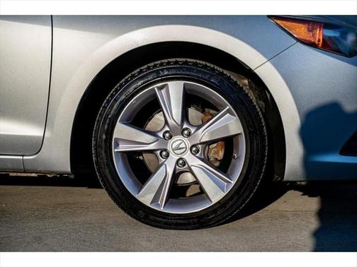 2014 Acura ILX 2.0L w/Premium Package