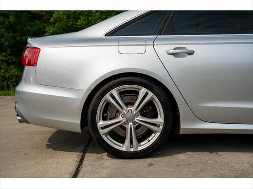 2013 Audi S6 4.0T Prestige