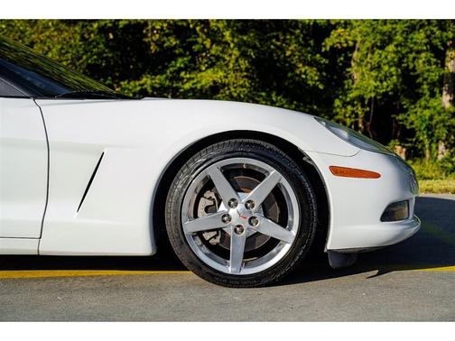 2005 Chevrolet Corvette Base