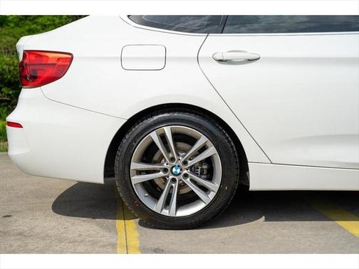 2017 BMW 330 Gran Turismo xDrive
