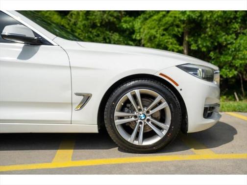 2017 BMW 330 Gran Turismo xDrive