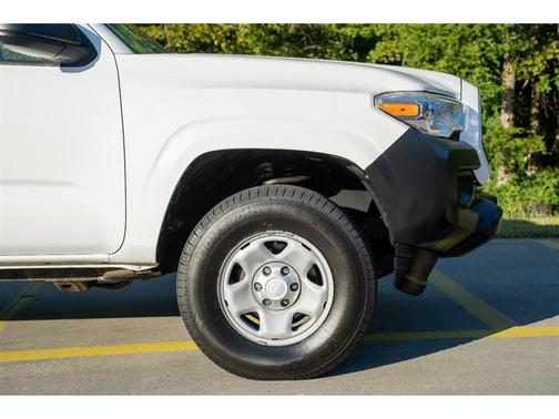 2017 Toyota Tacoma SR