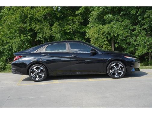 Phantom Black 2021 Hyundai ELANTRA Limited
