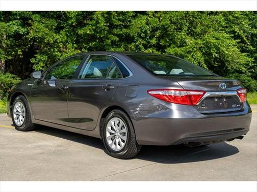 2017 Toyota Camry Hybrid SE