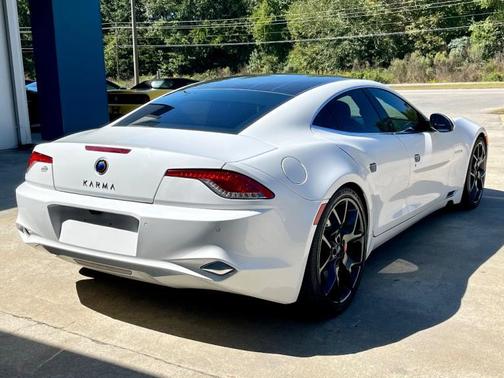Photo 5 of 32 of 2018 Karma Revero Base