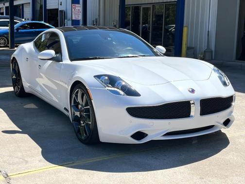 Photo 3 of 32 of 2018 Karma Revero Base