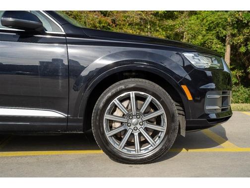 2019 Audi Q7 55 Premium Plus