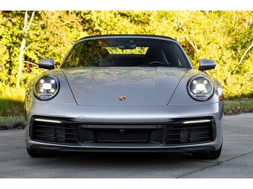 2022 Porsche 911 Carrera