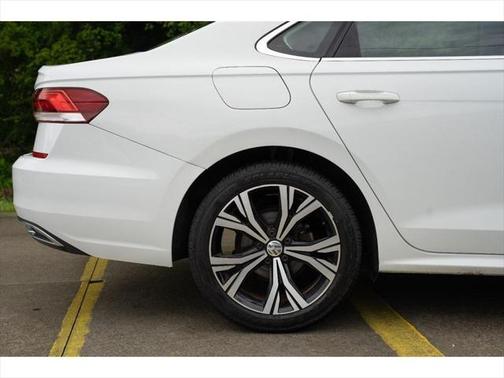 2021 Volkswagen Passat 2.0T SE