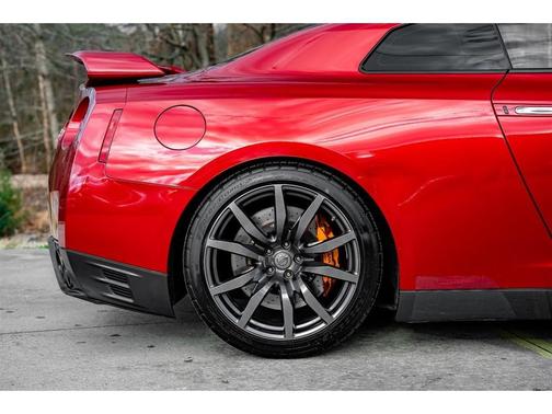 2015 Nissan GT-R Premium
