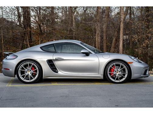 2018 Porsche 718 Cayman S