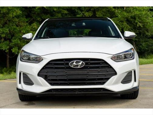 2019 Hyundai Veloster 2