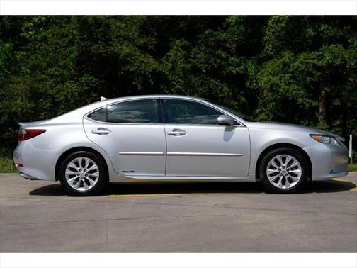 2014 Lexus ES 300h Base