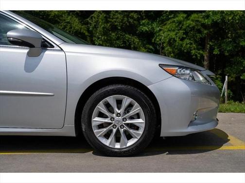 2014 Lexus ES 300h Base