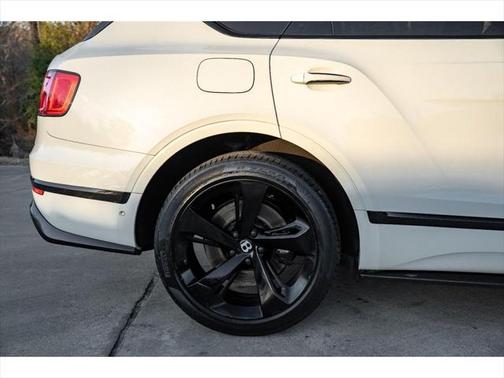 2018 Bentley Bentayga Black Edition
