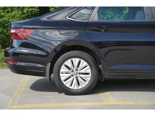 Black Uni 2020 Volkswagen Jetta 1.4T S