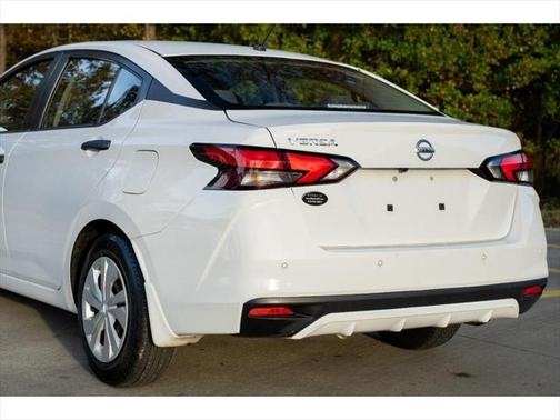 2021 Nissan Versa 1.6 S