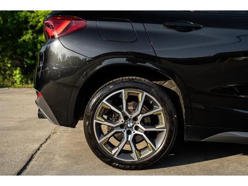 2023 BMW X2 xDrive28i