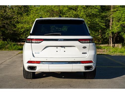 2022 Jeep Grand Cherokee 4xe Overland