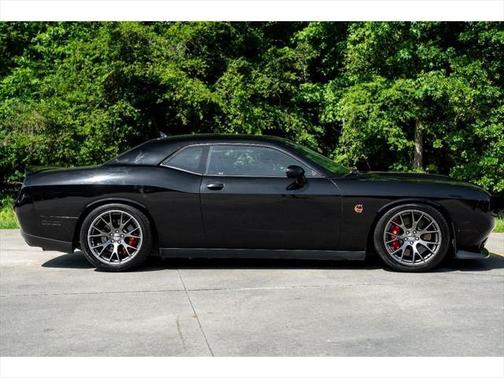 2016 Dodge Challenger SRT 392