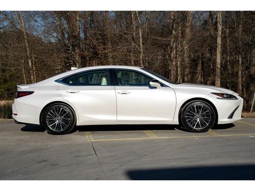 2022 Lexus ES 350 Base