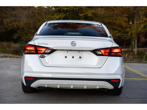 2022 Nissan Altima S FWD